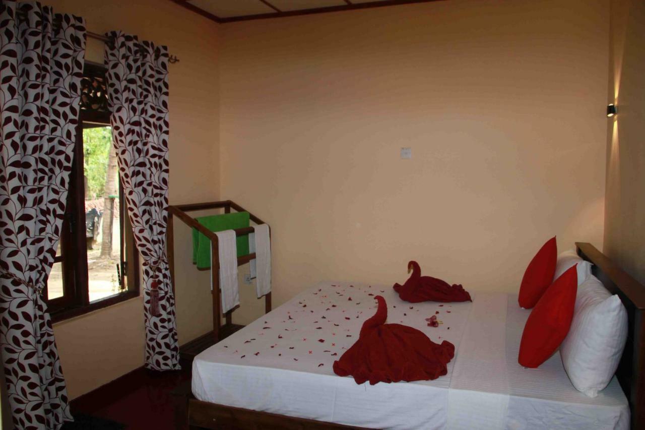 Wijesiri Family Guest House Σιγκιρίγια Εξωτερικό φωτογραφία