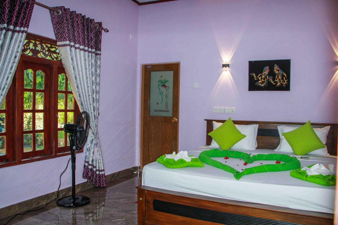 Wijesiri Family Guest House Σιγκιρίγια Εξωτερικό φωτογραφία